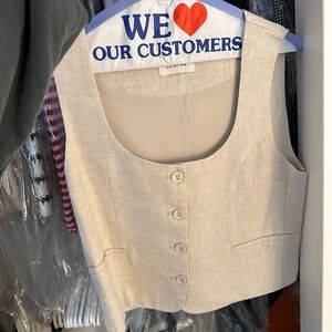 DISSH Cream Sleeveless Buttoned Blouse